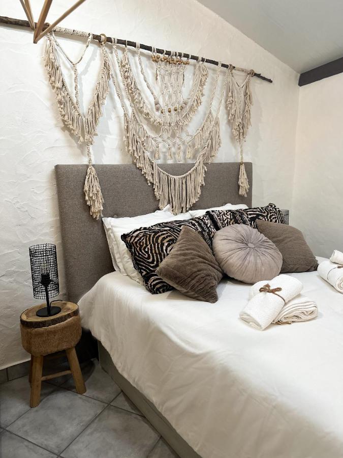 Estudio Em - Karmea Houses Holiday home *